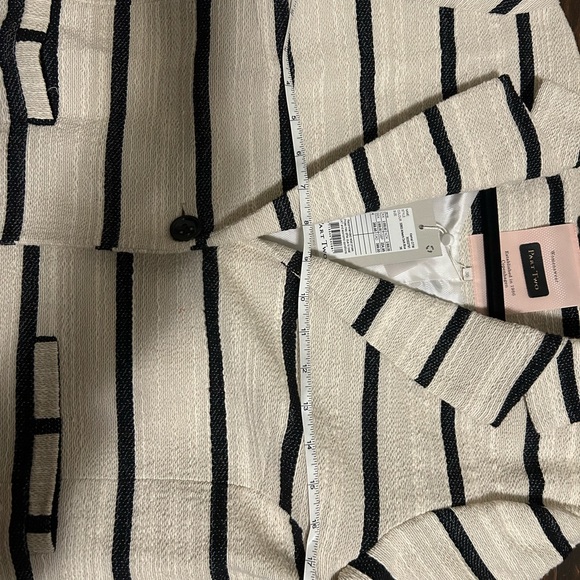 Cream and black striped Jacket. SIZE EU36. BNWT. - Picture 9 of 10